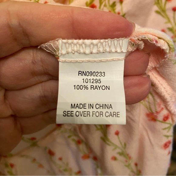 L.A. HEARTS Pink Floral Feminine Tie Front Cropped Top Size Xsmall - Picture 7 of 8